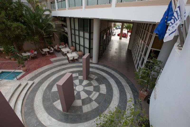 Santa Marina Unique Hotel image 1