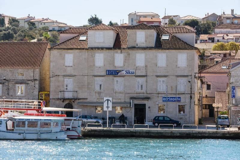 Stay at Hotel Vila Sikaa