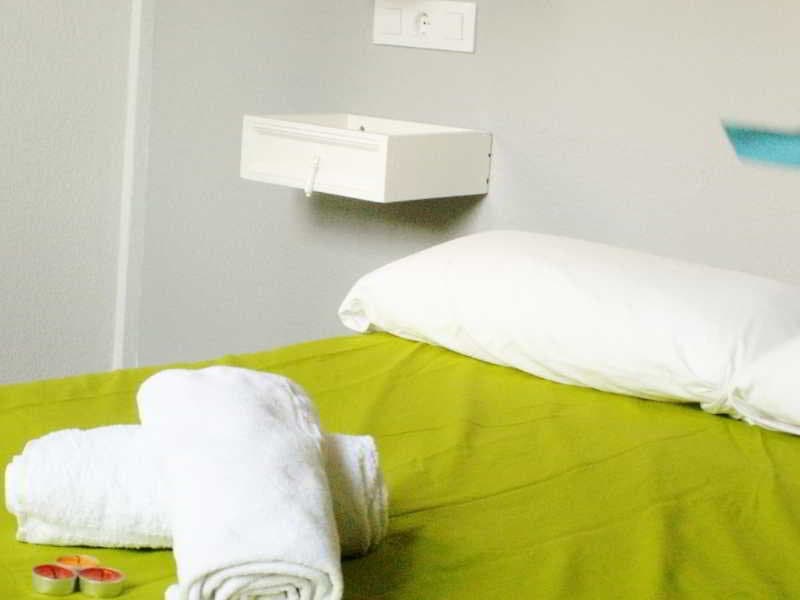 Oasis Hostel Toledo image 2