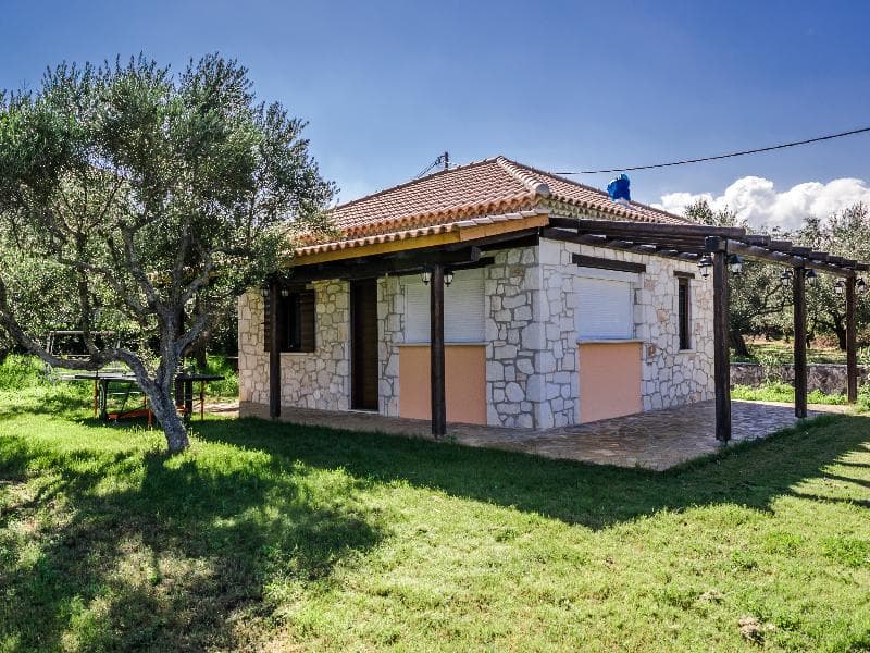 Kavos Psarou Studios And Apartments image 2