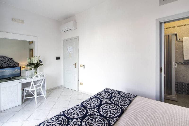 Palazzo Starace image 1