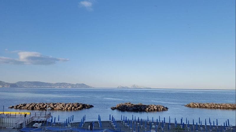 Hotel Holidays - Main View