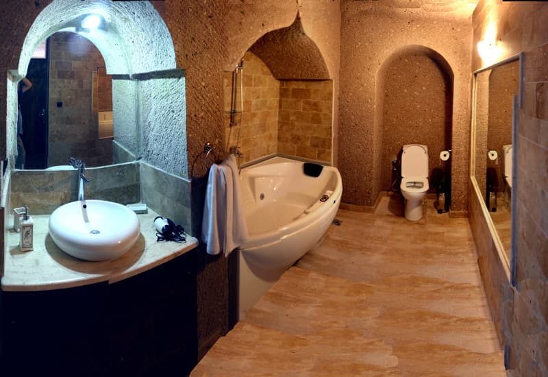 El Puente Cave Hotel image 1