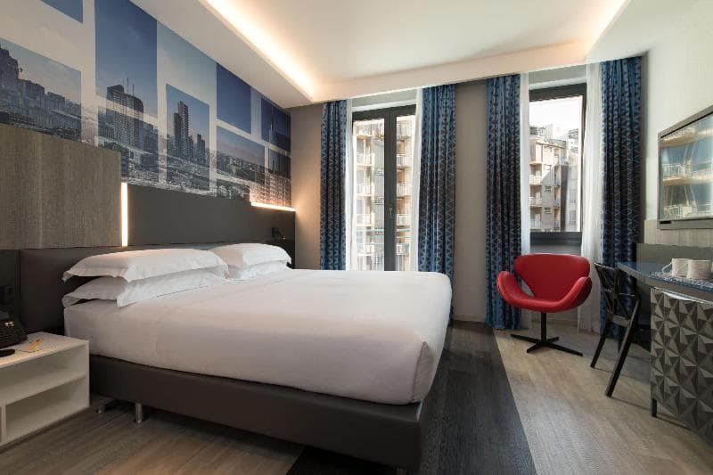 iQ Hotel Milano - Main View