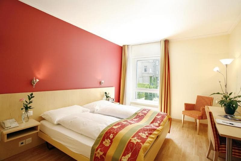 Hotel Ambassador Lucerne image 1