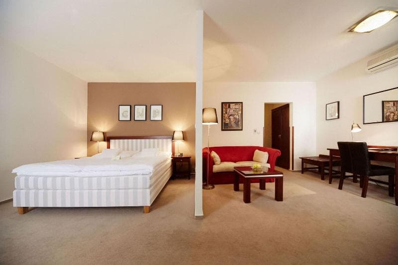 Boutique Hotel Bristol image 1