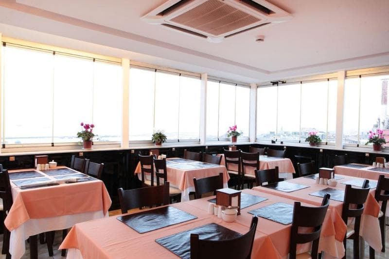 Stay at Salinas Istanbul Hotel