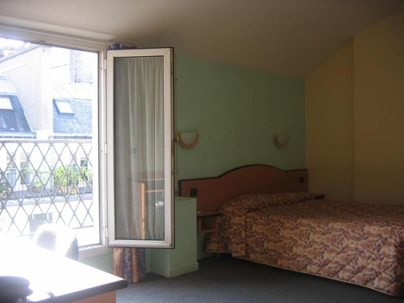 Stay at Hotel Ferney Republique