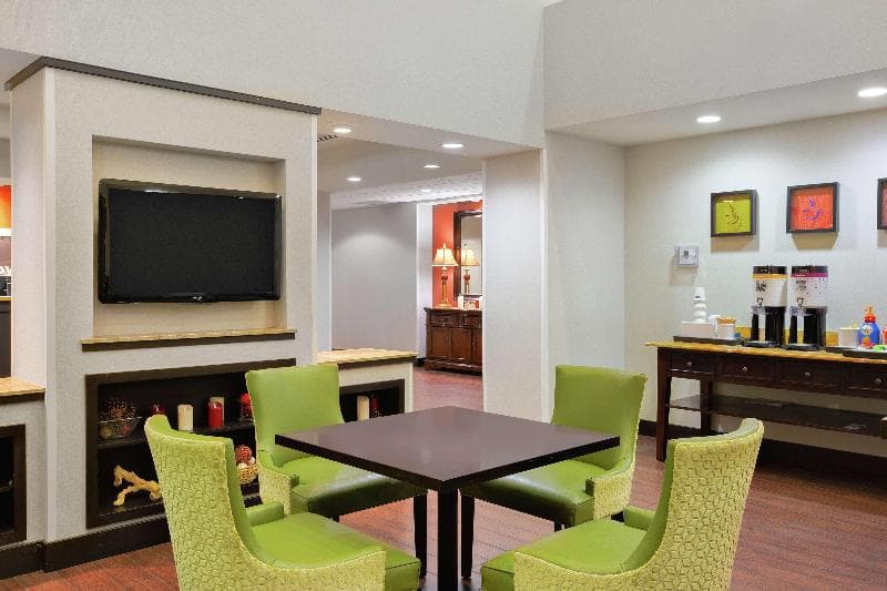Hampton Inn and Suites San Luis Obispo, CA image 2