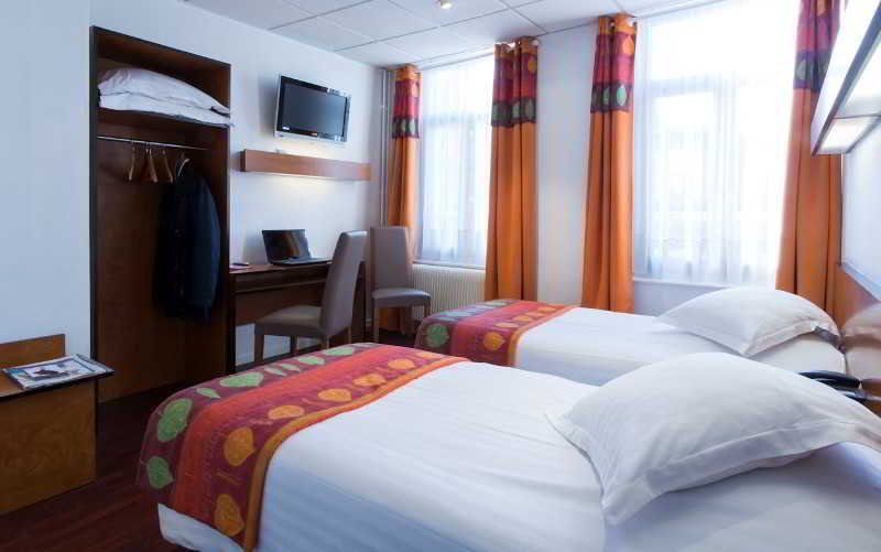 Le Grand Hotel image 2