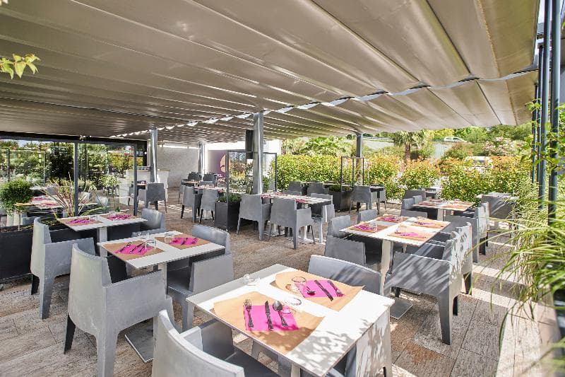 Hotel Loreak image 2