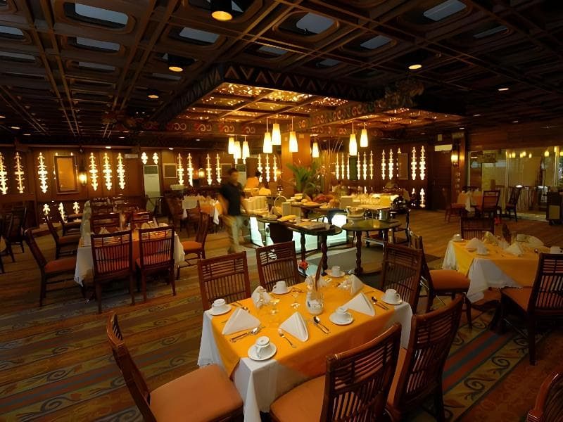 Stay at Oasis Hotel
