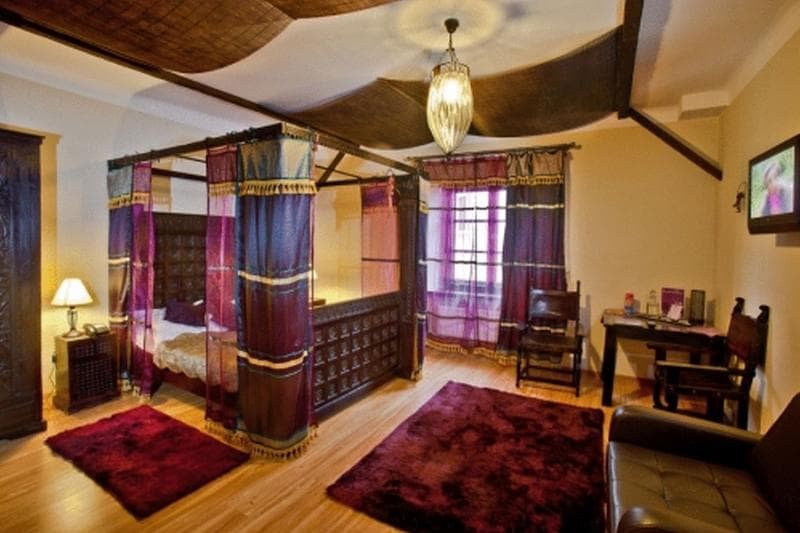 Stay at Castle Inn