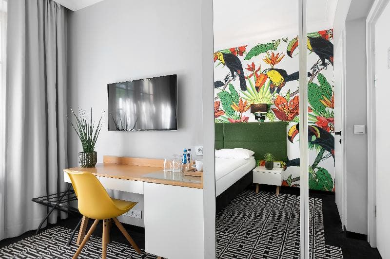 Liv'Inn Aparthotel image 2
