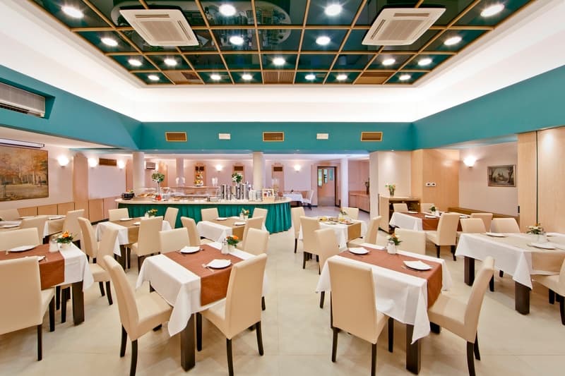 Hotel Central image 2