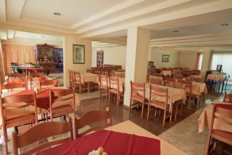 Kassandra  Family Aparthotel and SPA image 2