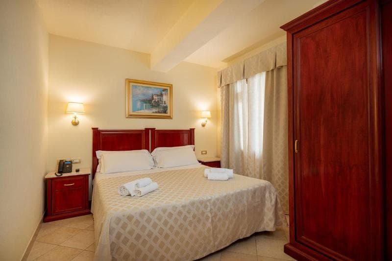 Hotel Regina Elena image 1