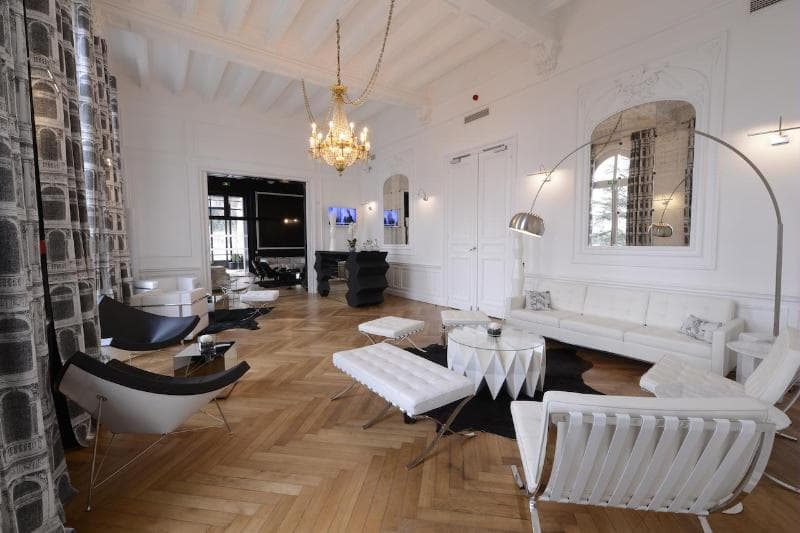 Art Hotel image 1