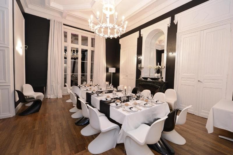 Art Hotel image 2