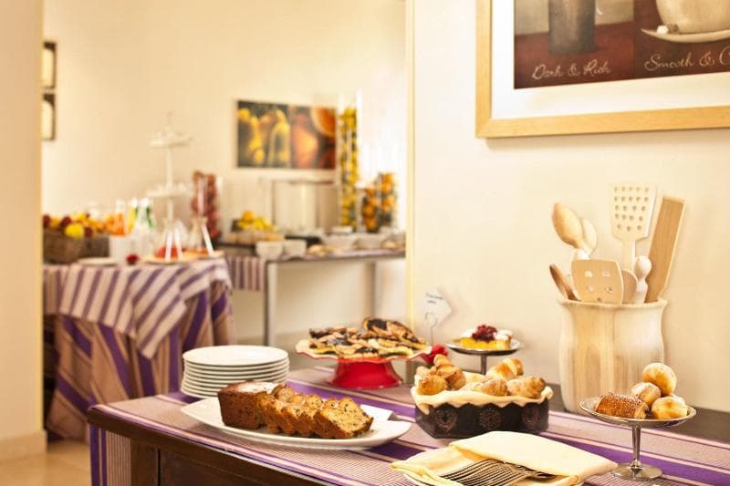 Al Tezzon Hotel image 1