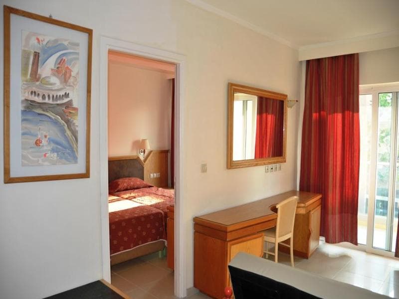 Bristol Seaview image 2