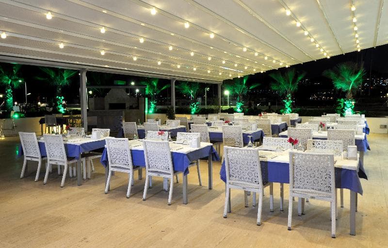 Lugga Boutique Hotel & Beach image 1