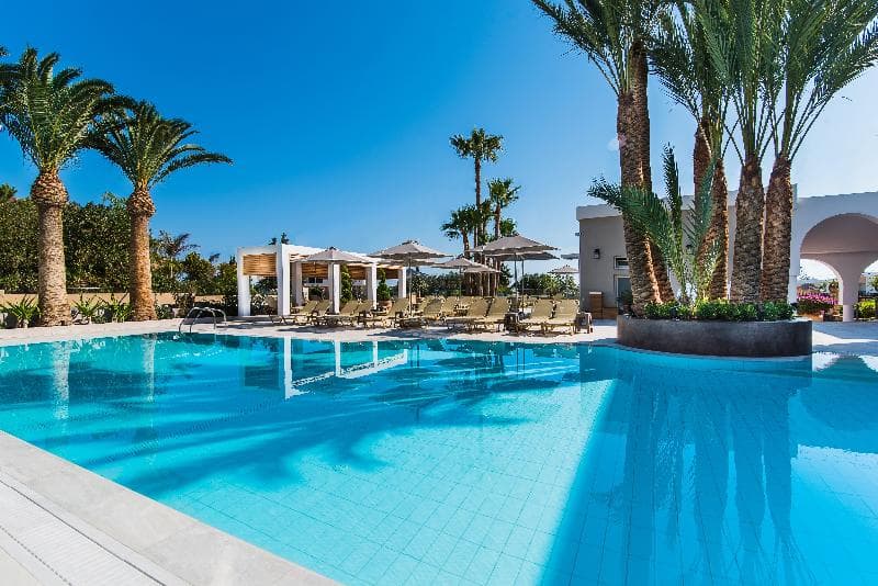 Stay at Dedalos Hotel