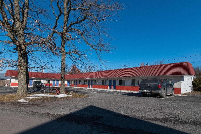Rodeway Inn image 2