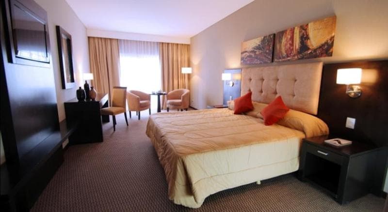 Howard Johnson By Wyndham Ezeiza Convention Center image 1