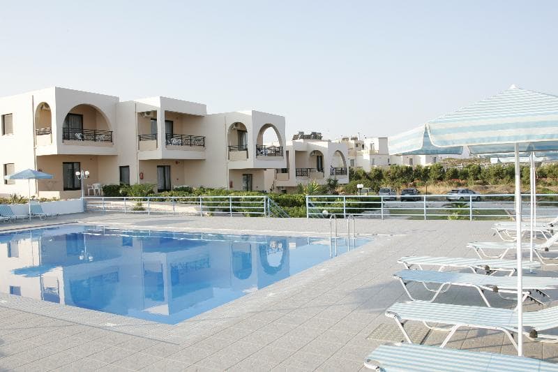 Stay at Nanakis beach apartments