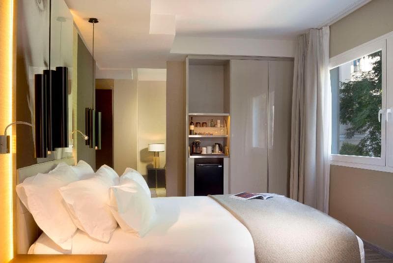 NH Collection Madrid Suecia image 2