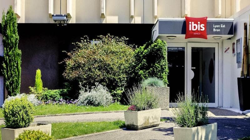 Stay at ibis Lyon Est Bron