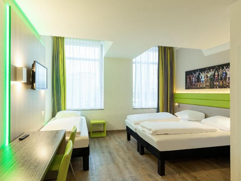 B&B HOTEL Bochum-Hbf image 2