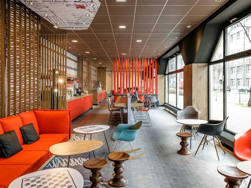 Stay at B&B Hotel Düsseldorf-Hbf