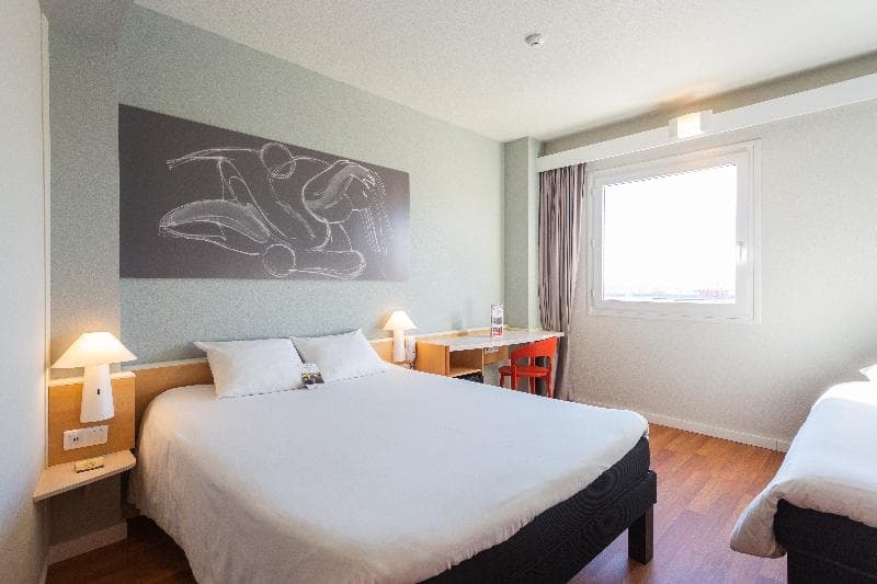 ibis Elche image 1