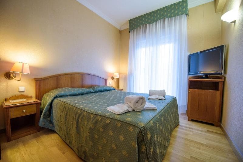 Kastoria image 12