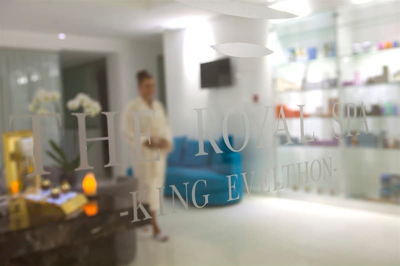 King Evelthon Beach Hotel & Resort image 1