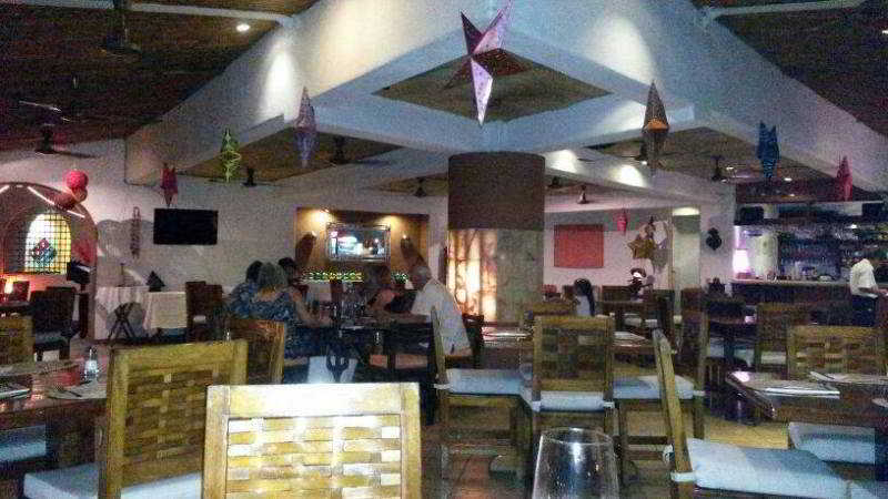 Suites Ixtapa Plaza image 2