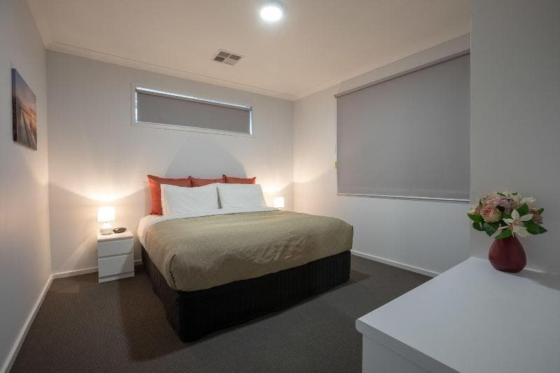 McCracken Country Club Hotel image 1