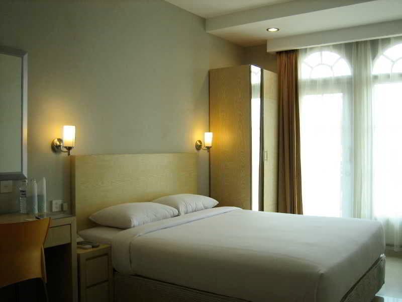 Triniti Batam image 1