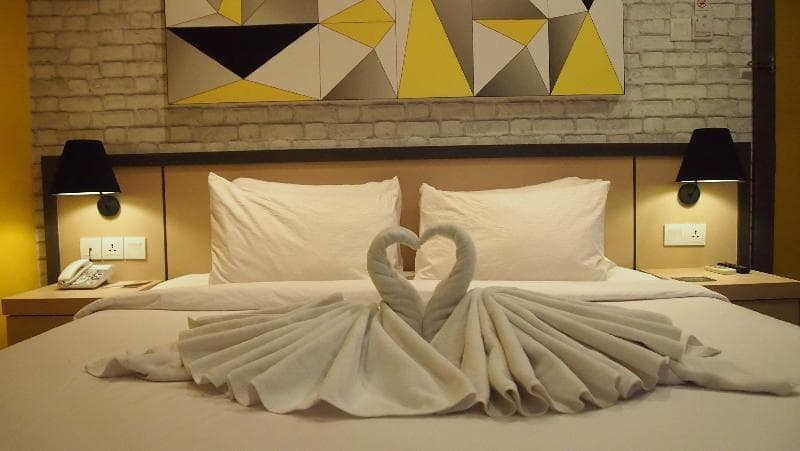 Nite and Day Laguna - Bintan image 2