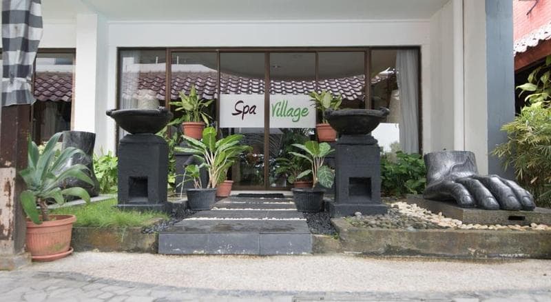 Crown Vista Batam Hotel image 1