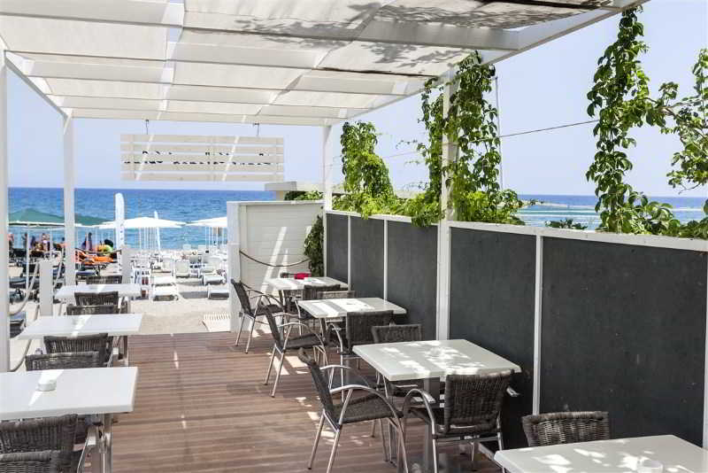 Karmir Resort & Spa Hotel image 2