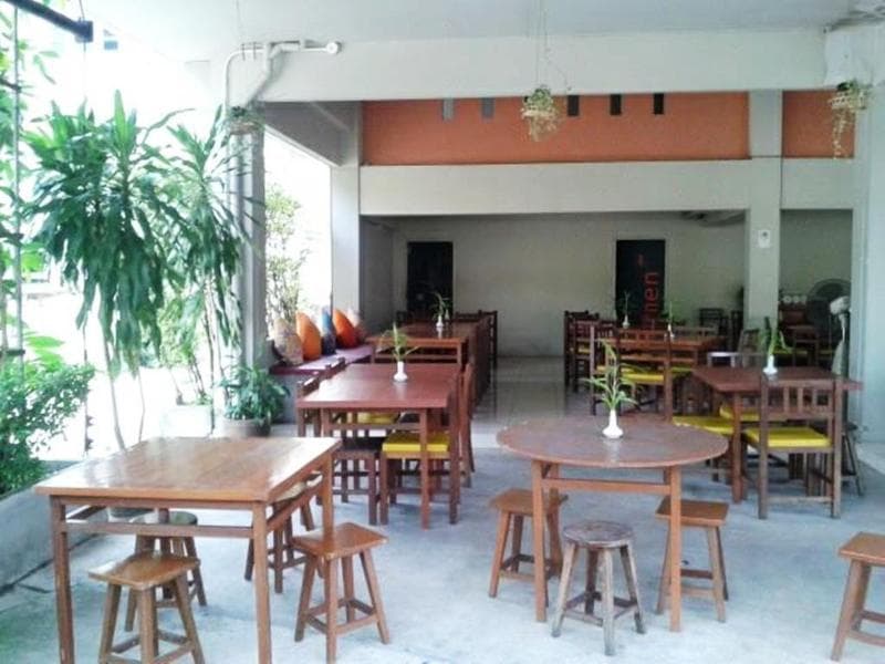 Stay at Sun Hotel