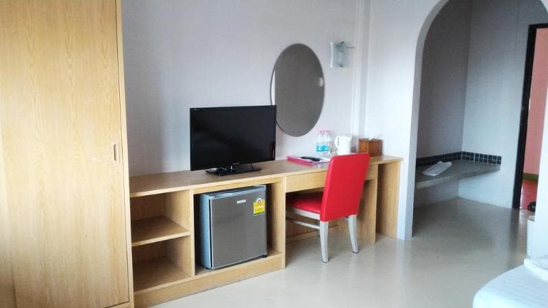 Stay at S2S Queen Trang Hotel
