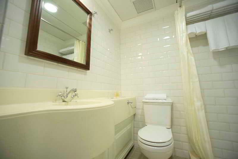 Stay at Heritage Lodge
