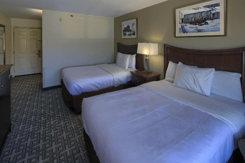 Stay at Country Inn At The Mall