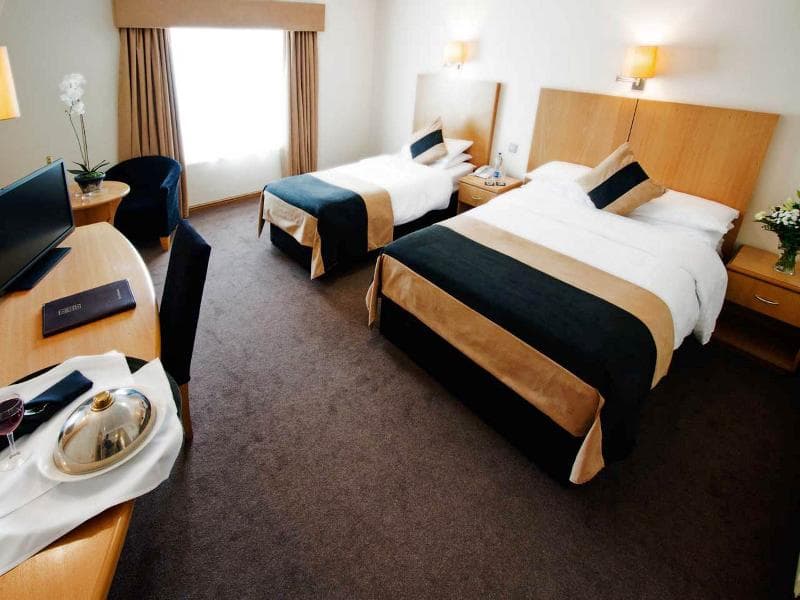 La Mon and Country Club Belfast image 1
