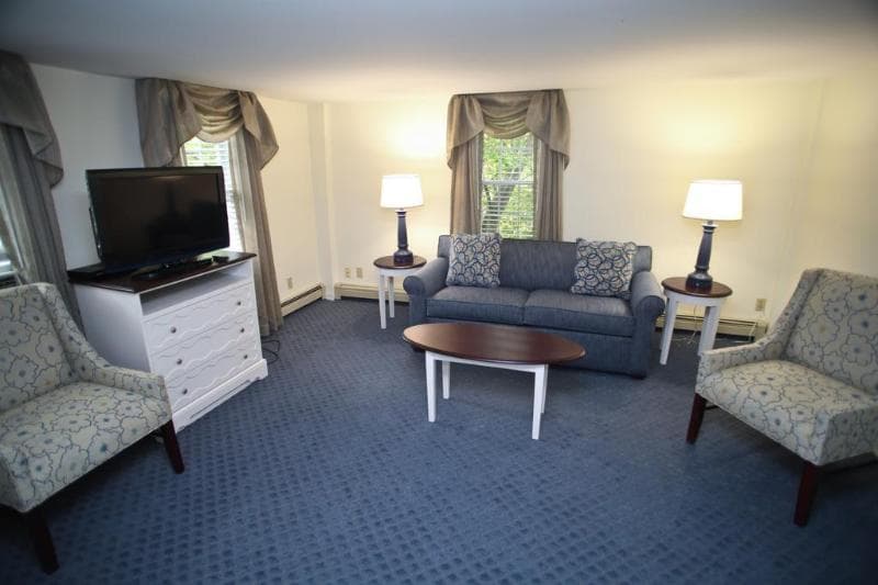 Coonamessett Inn image 2