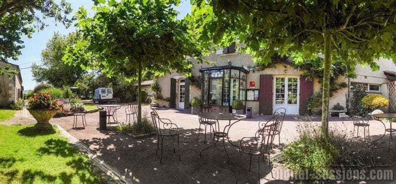 Hotel-Restaurant La Flambee image 1